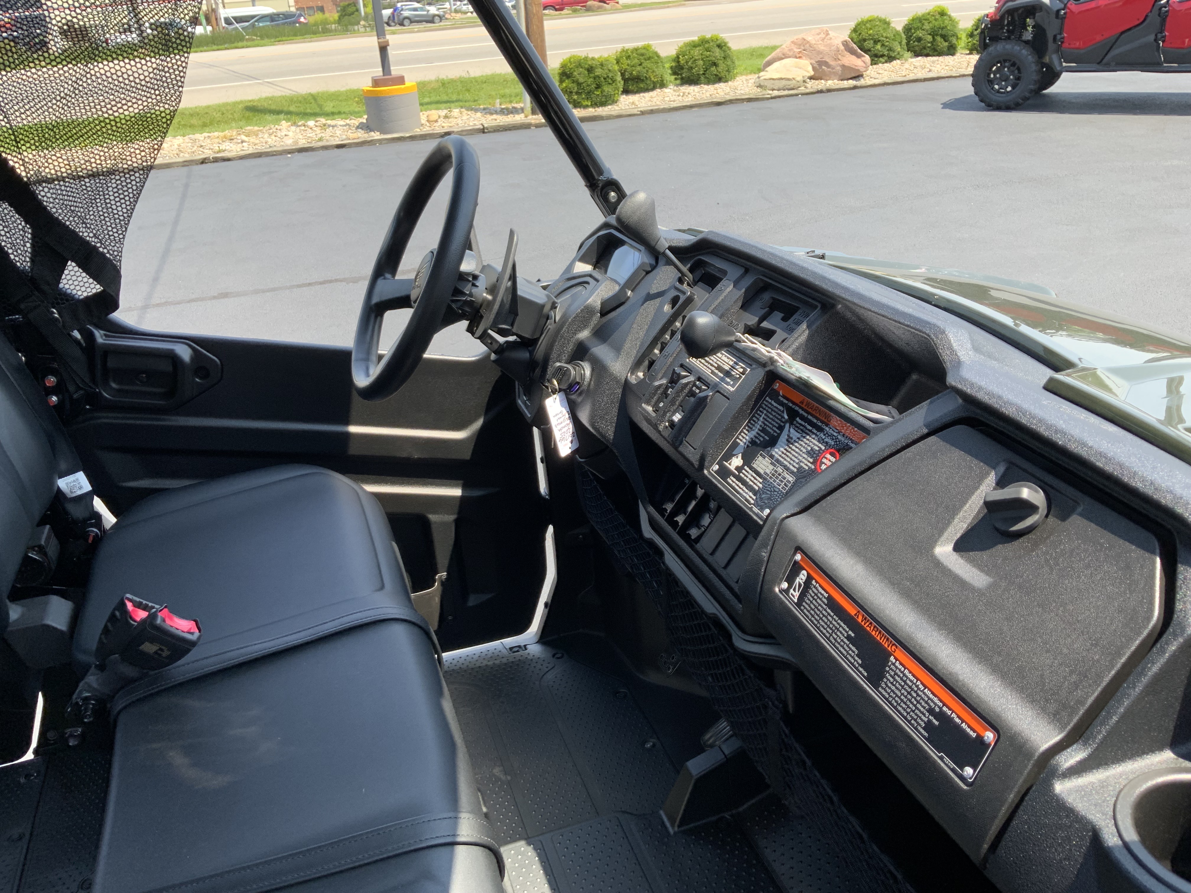 2025 Honda PIONEER 1000-6 CREW DELUXE - Photo 5